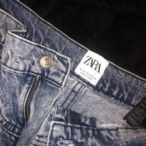 ZARA Mom Fit Jeans, Size 4